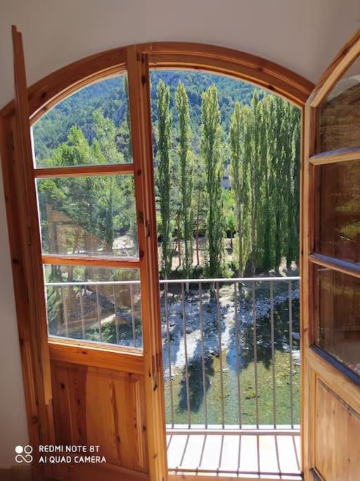 Casa Sobre Rio Noguera Pallaresa Gerri de la Sal Zewnętrze zdjęcie
